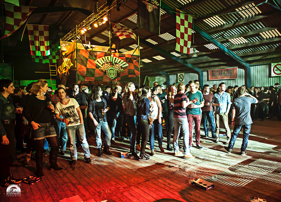 %_tempFileNamePeelpop_2015_026%