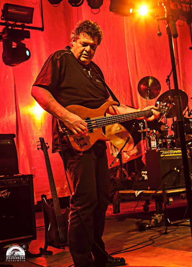 %_tempFileNamePeelpop_2015_029%