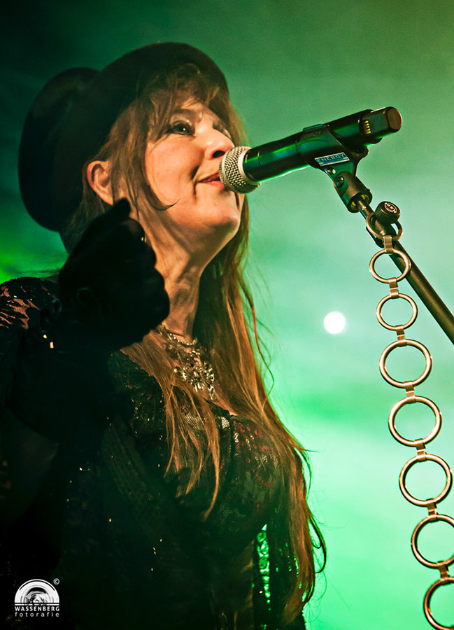 %_tempFileNamePeelpop_2015_086%